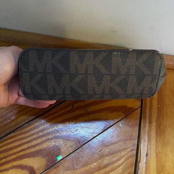 Michael Kors Travel Pouch Brown Gold Monogram Cosmetic Case - Picture 2 of 12